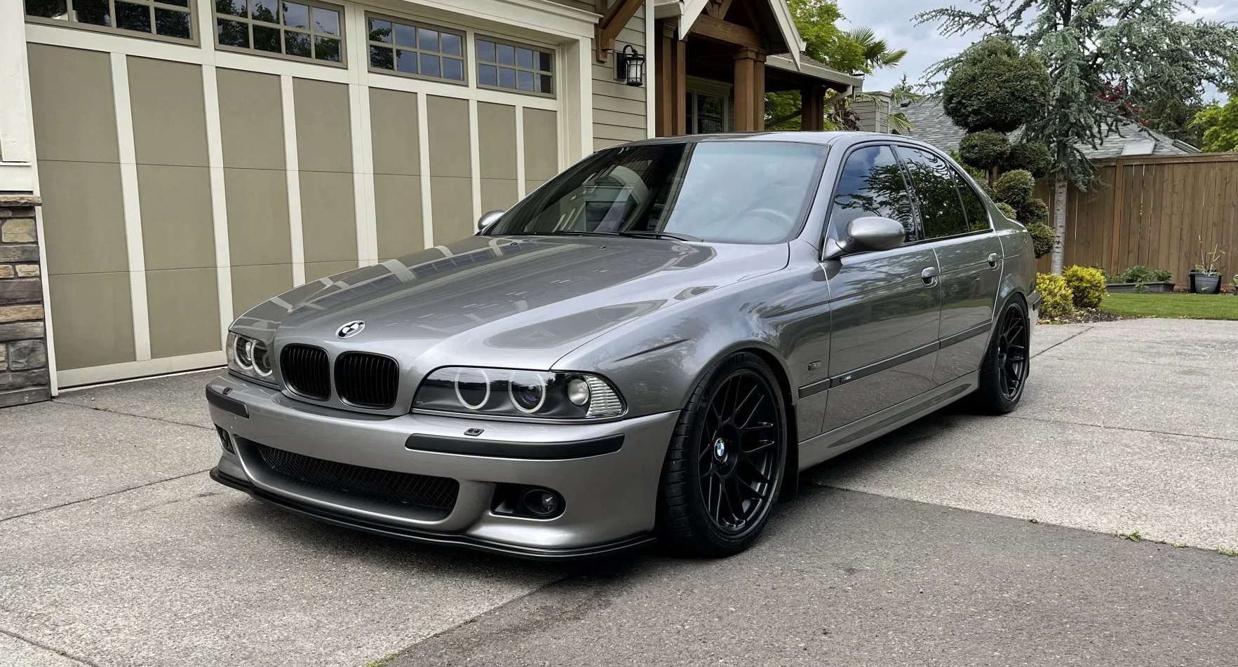 Tuned E39 BMW M5 Up for Grabs With Several Awesome Interior and