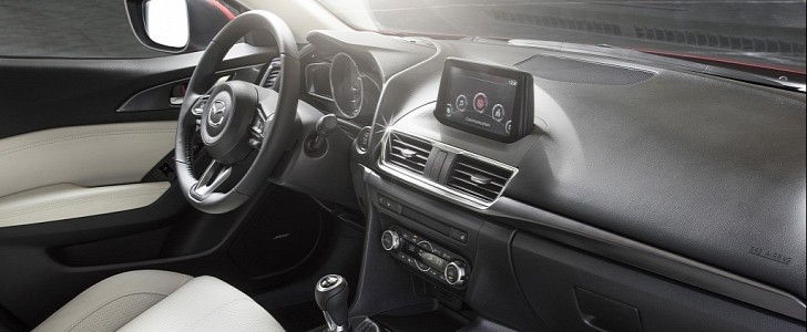 2016 Mazda3/Axela hatchback interior