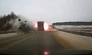 Must Watch - Two 18-Wheelers Collide Head-On and Explode!
