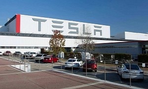 Two Former Tesla Employees Accuse EV Maker of Retaliation in Their Firings