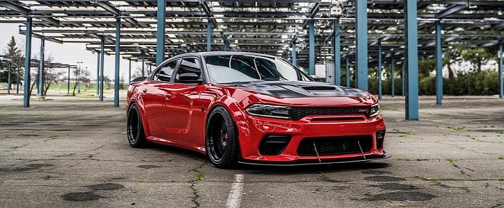 Two-Tone Dodge Charger Hellcat Widebody on matching Forgiatos by Diamond Autosport