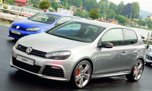 Two Volkswagen Golf R Color Concepts Arrive in Worthersee