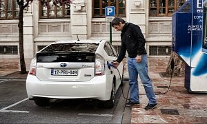 UK Government Encourages EV Drivers Once Again