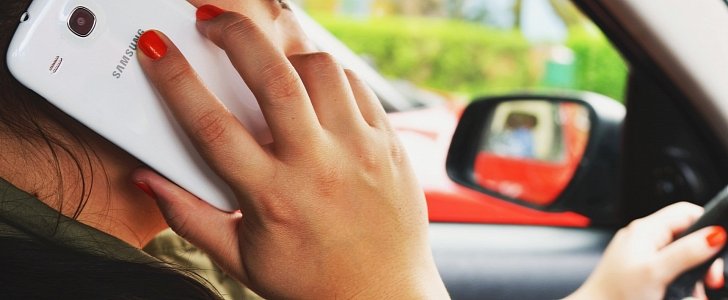 Using your phone while driving is wrong, stop doing it