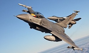 Ukraine Wants to Train More Pilots on the F-16, They'll Have to Wait a Bit Longer