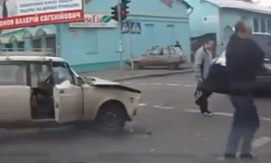 Ukrainian Lada Driver and Passenger Just Walk Away After Crash