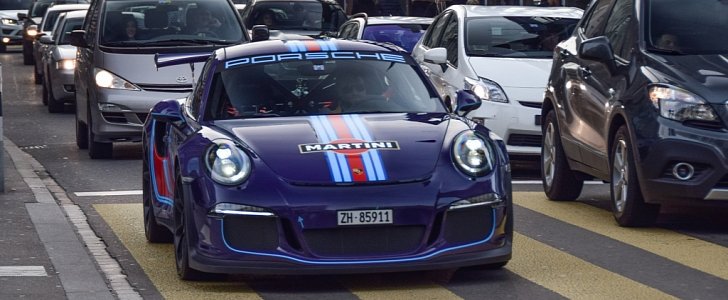 Ultraviolet Blue Porsche 911 GT3 RS in Martini Livery