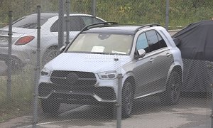 Mild-Camouflage 2019 Mercedes-Benz GLE-Class Shows New Features, Appears Lifted