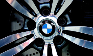 Unexpected Quake Side Effects: BMW Tops Lexus in Japan
