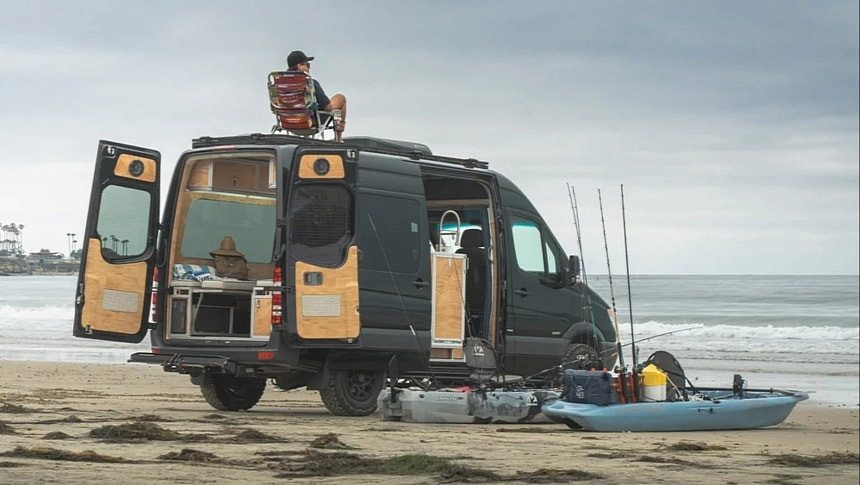 Unique Camper Van Layout Takes Modularity to the Next Level, You Can Build It Like a Lego