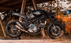 Unique Ducati Monster 900 Looks Brutal Sporting a Fresh Coat of Inky Paintwork