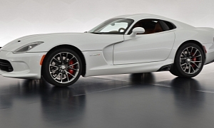 Unique Sons of Italy Foundation 2013 SRT Viper GTS Unveiled