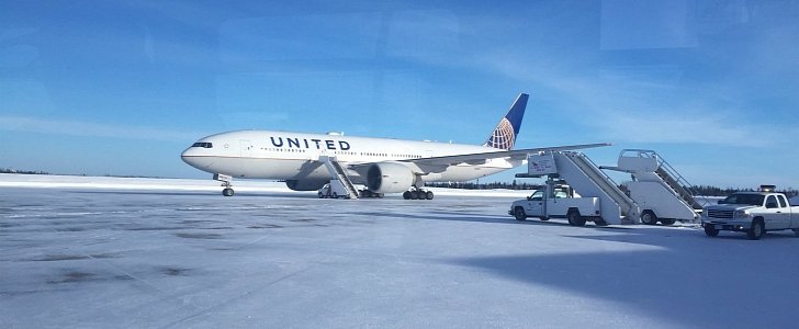 United Airlines plane is grounded in Canada for 16 hours, with the passengers trapped inside