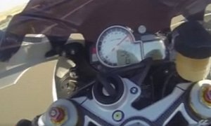 Unrestricted BMW S1000RR Does 322 KM/H
