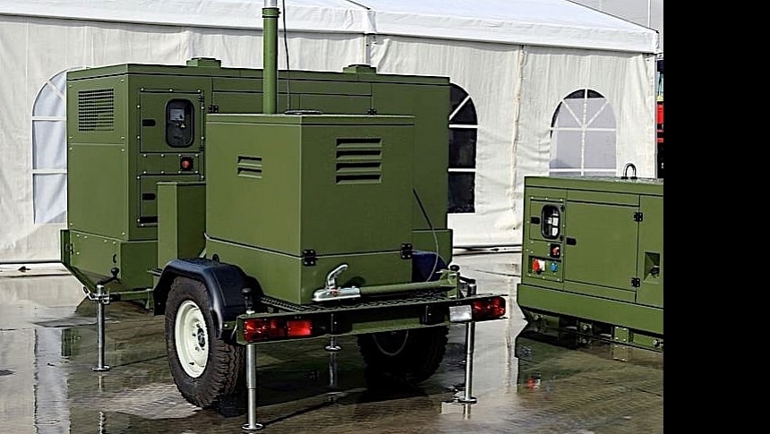 LiquidPiston XTS-210-powered field generator