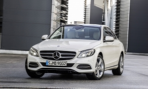 US-Bound 2015 C-Class W205 Comes With 4Matic in Standard