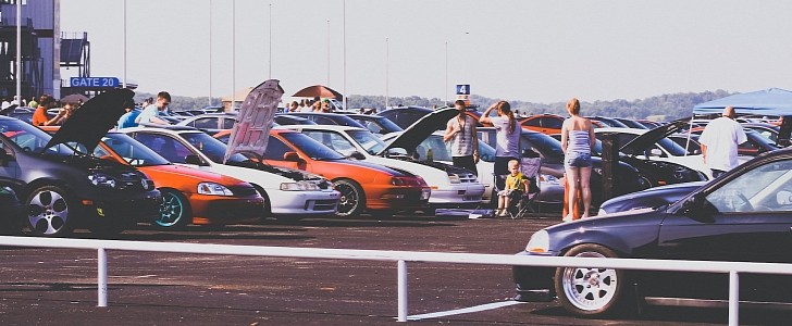 Multiple Older Cars at an Event