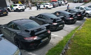 US-Spec 2017 Porsche 911 GT2 Test Car Spotted in Austria, Manual Gearbox Rumored