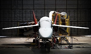 USAF Cooks and Freezes T-7A Red Hawk Aircraft In Extreme Weather Lab to See What Happens