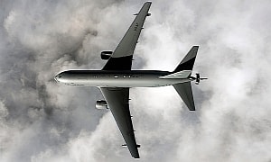 USAF Tanker Stays Airborne for 45 Hours, First of Its Kind to Move Once Around the World