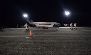 USAF X-37B Plane Comes Home After Record 2+ Years in Space