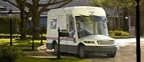 New USPS Trucks Pull a “Duck Face," Only 10% Will Be Electric Despite 2023 Debut
