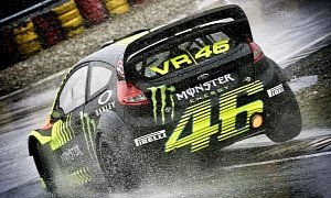 Valentino Rossi at the Monza Rally Show Again, Toni Cairoli Joins the Fun