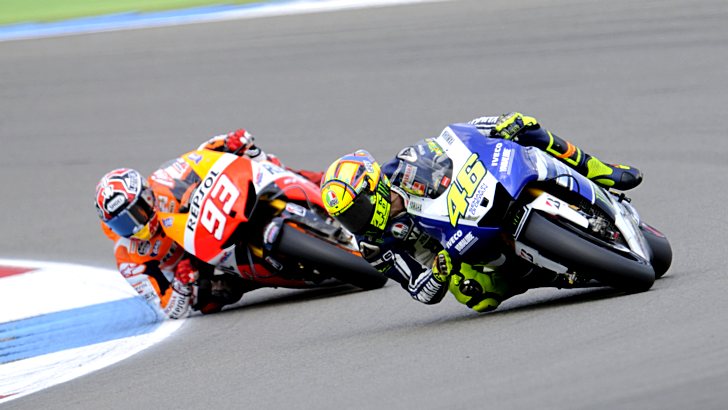Rossi battling with Marquez