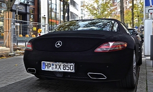 Velvet-Wrapped Mercedes-Benz SLS AMG Caught in Frankfurt