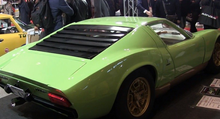 Lamborghini Miura replica at Tokyo Salon