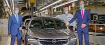 Vestigial 2021 Opel Insignia Now in Production, Prices Kick Off at €29,965