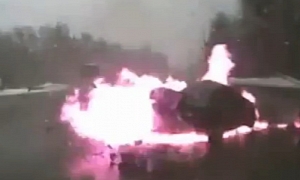 Video: Accident with Car Fire Ball Explosion