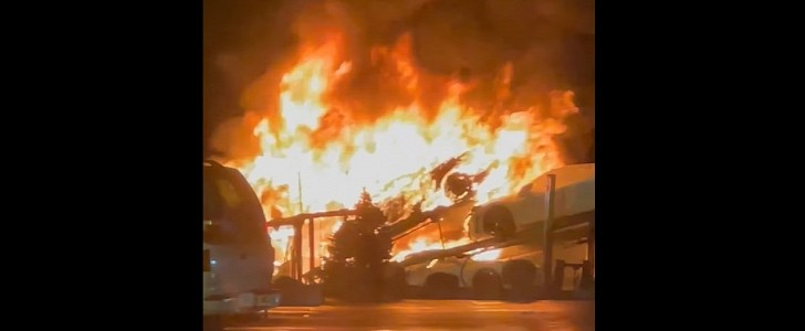 Trailered C8 Chevrolet Corvette sports cars burn to crisp in Tennessee
