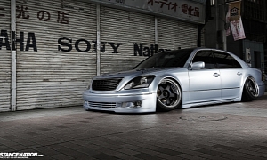 VIP Lexus LS 400 Barely Touches the Ground