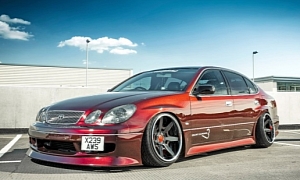 VIP Toyota Aristo Looks Like Shiny Caramel