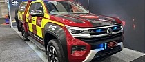 Volkswagen Amarok Looks Good in Fire and Rescue Livery