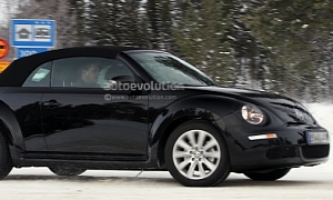 Volkswagen Beetle Convertible Launch Confirmed for Late 2012