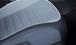 Volkswagen Beetle Denim Unveiled with Jeans Fabric for the Roof and Seats