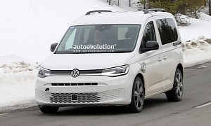 Volkswagen Caddy eHybrid Spied With Almost No Camouflage, Just a Bit of Duct Tape