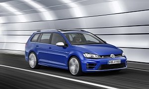 Volkswagen Golf R Variant Priced at €43,000, Goes on Sale with Standard DSG