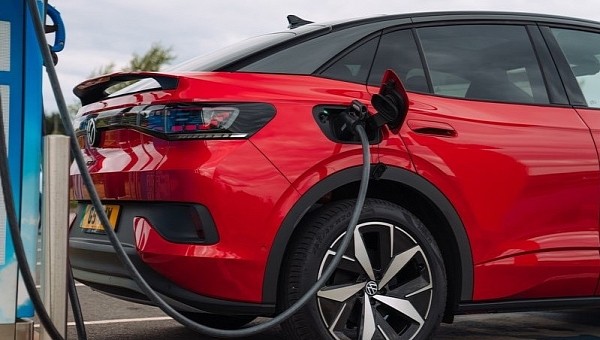 Volkswagen Group Goes Global: 15,000 Fast-Charging Points Established Worldwide