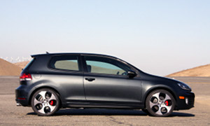 Volkswagen GTI Gets Canadian Car of the Year Award