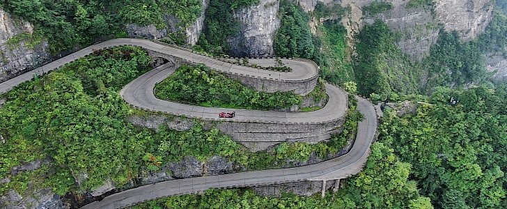Volkswagen ID R on the Tianmen Mountain road