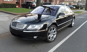 Volkswagen Phaeton Tries to Become a Bentley, Fails