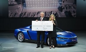 Volkswagen Reveals XL Sport, Powered by 200 HP Ducati Engine at Paris 2014 <span>· Live Photos</span>