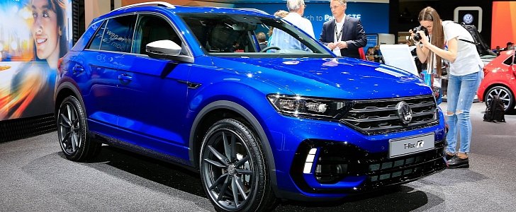 Volkswagen T-Roc R Looks Like an Angry Pug in Geneva