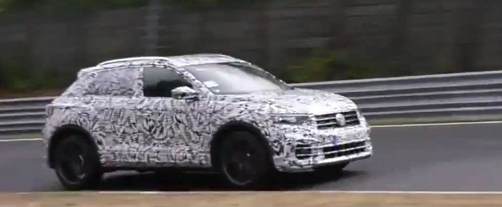 Volkswagen T-Roc R Makes Hot Hatch Sounds at the Nurburgring