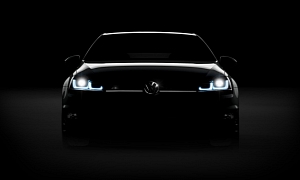 Volkswagen Teases New Golf 7 R, Says It Has 300 HP