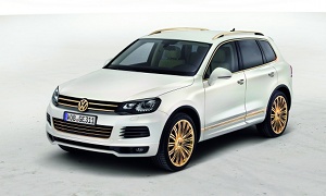 Volkswagen Touareg Gold Edition Shines in Qatar
