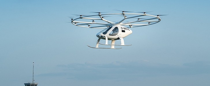 Volocopter 2X performs first crewed flight in France